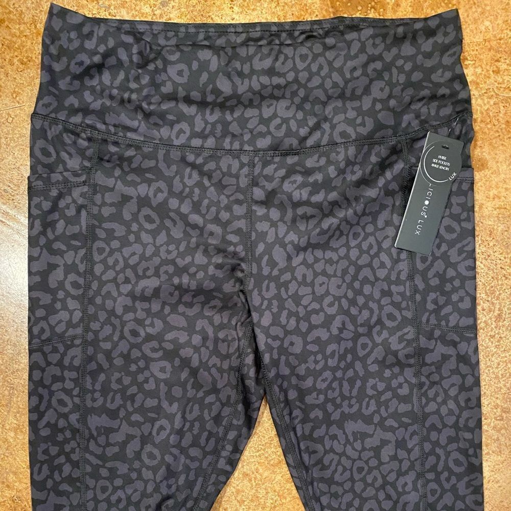 Yogalicious lux High rise leopard black Side Pocket Ankle Leggings - Picture 2 of 10